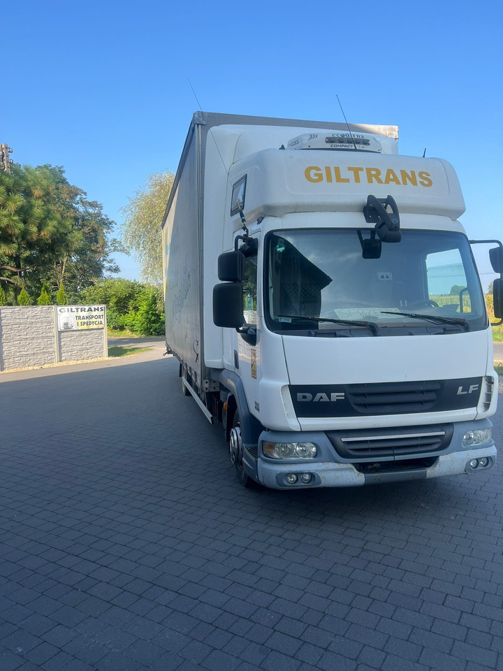 DAF LF 45.250 - Тентованный грузовик: фото 1 DAF LF 45.250 - Тентованный грузовик: фото 1