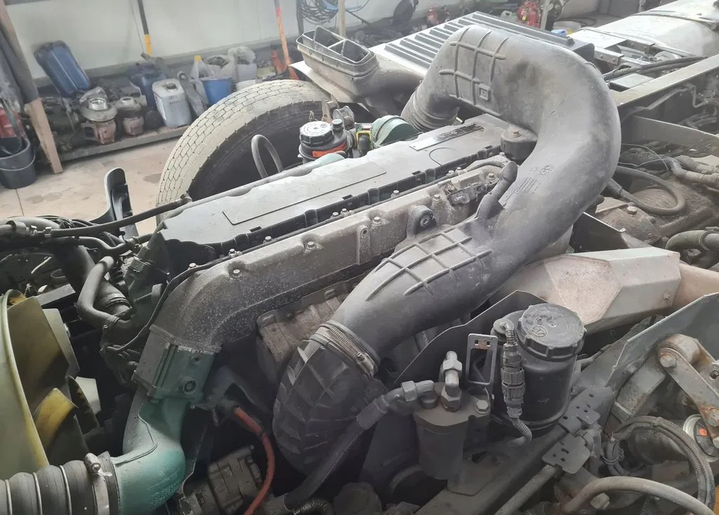 KOMPLETNY VOLVO FL FE D7E 320 RENAULT PREMIUM MIDLUM DXI 7 320 D7E  - Двигатель: фото 1