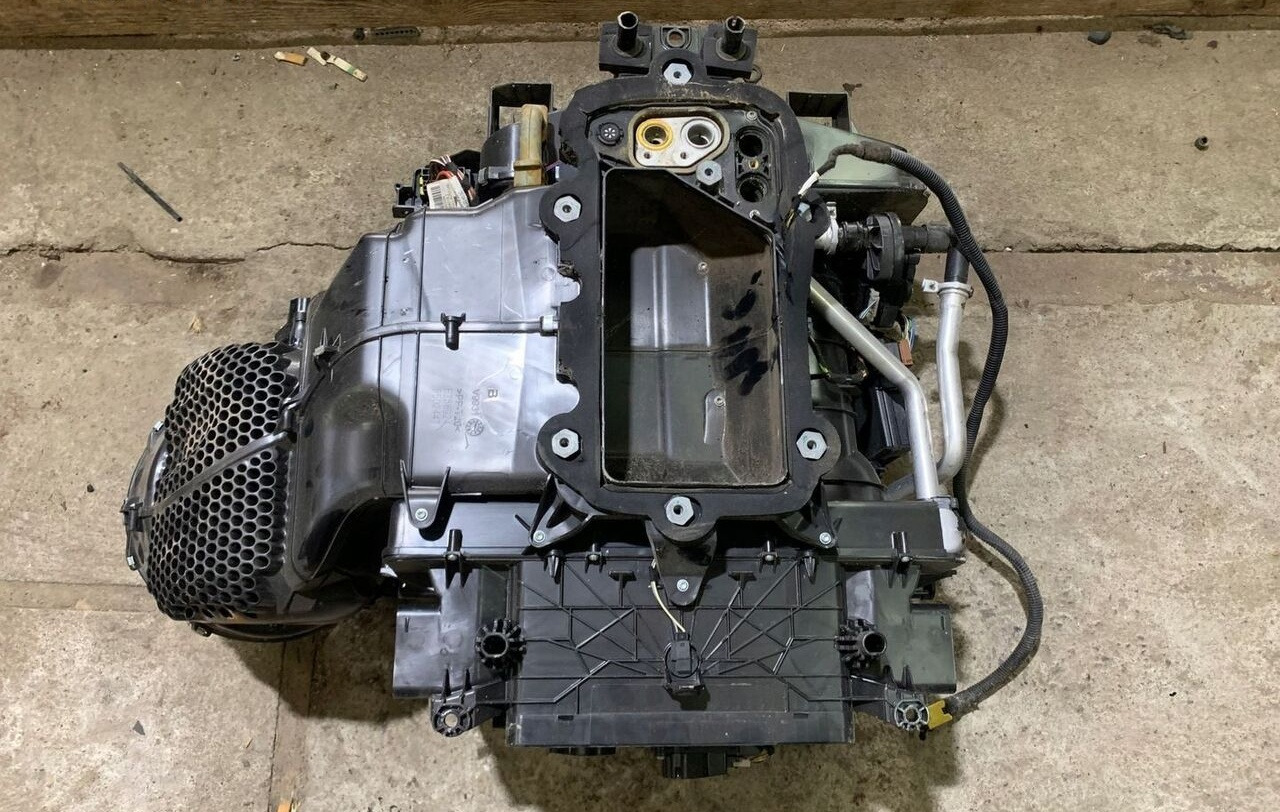 NAGRZEWNICA KOMPLETNA RENAULT GAMA T RANGE - Отопление/ Вентиляция для Грузовиков: фото 1 NAGRZEWNICA KOMPLETNA RENAULT GAMA T RANGE - Отопление/ Вентиляция для Грузовиков: фото 1