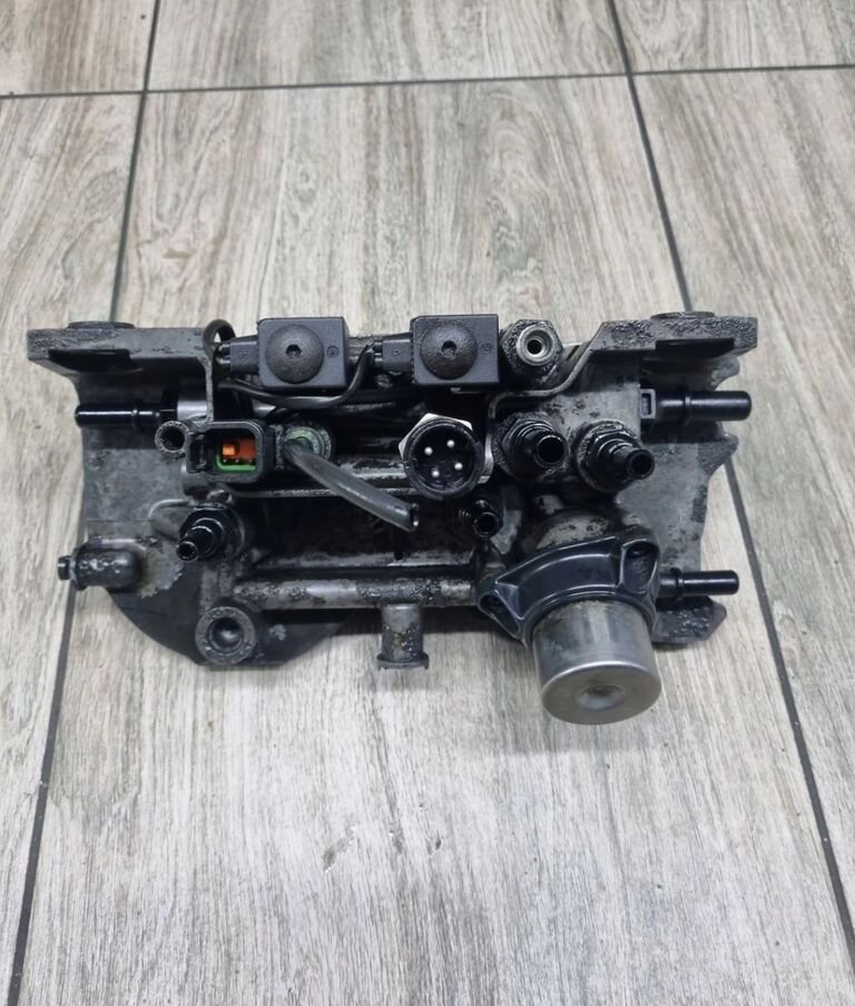 PODSTAWA FILTRÓW PALIWA VOLVO FH FM 4 RENAULT GAMA T C K RANGE Renault VOLVO FH FM 4 GAMA T C K RANGE 21843983  Renault VOLVO FH FM 4 RENAULT GAMA T C K RANGE - Двигатель и запчасти для Грузовиков: фото 1