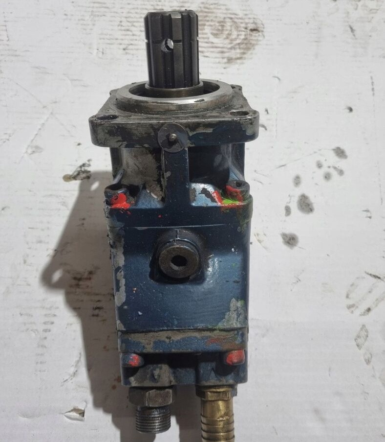 - Гидравлический насос для Грузовиков: фото 1