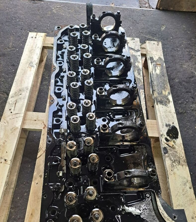 Volvo GŁOWICA SILNIKA ZAWORAMI FM 9 D9 D11C 20464480 - Головка блока для Грузовиков: фото 1 Volvo GŁOWICA SILNIKA ZAWORAMI FM 9 D9 D11C 20464480 - Головка блока для Грузовиков: фото 1