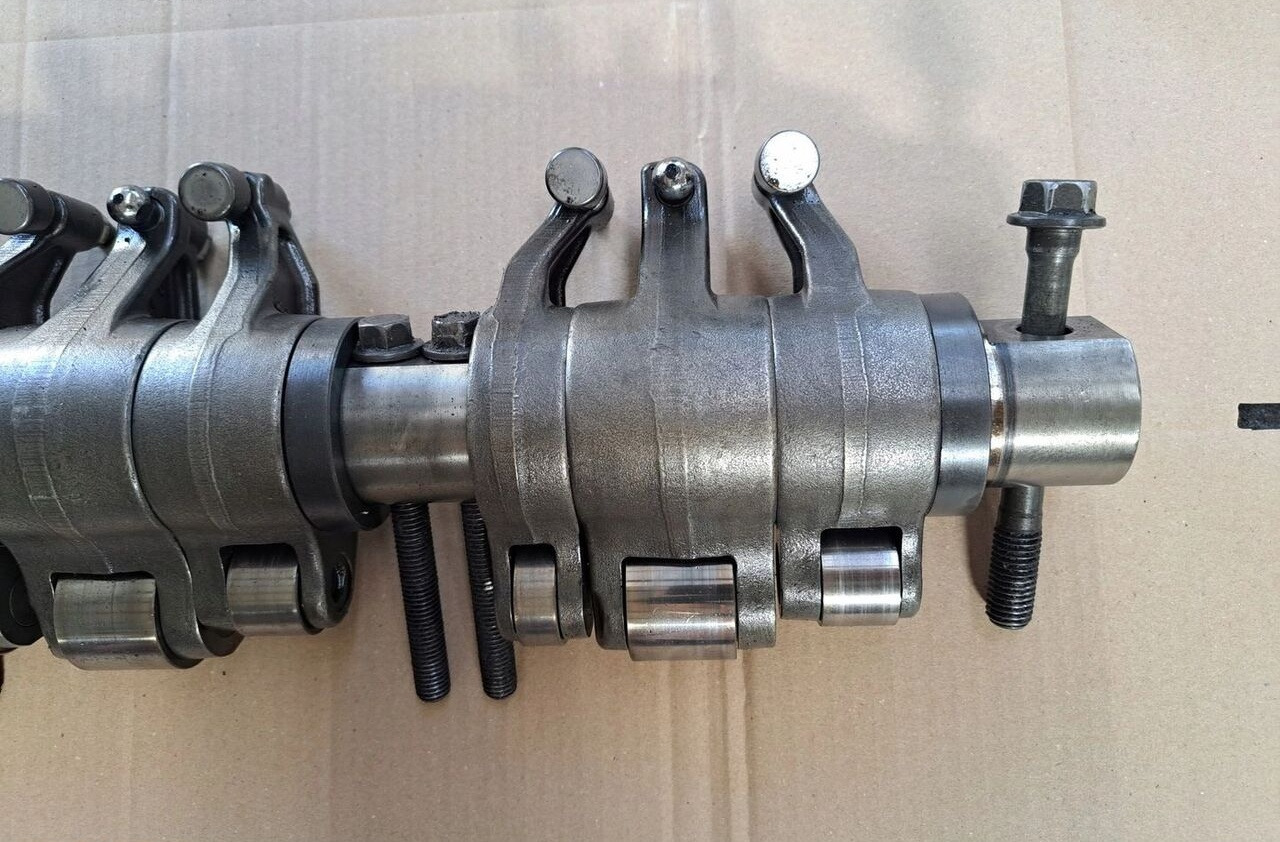 Volvo KLAWIATURA ZAWOROWA DŹWIGIENKI BEZ VEB FH 16 D16E. 24426580 Volvo - Двигатель и запчасти для Грузовиков: фото 4 Volvo KLAWIATURA ZAWOROWA DŹWIGIENKI BEZ VEB FH 16 D16E. 24426580 Volvo - Двигатель и запчасти для Грузовиков: фото 4