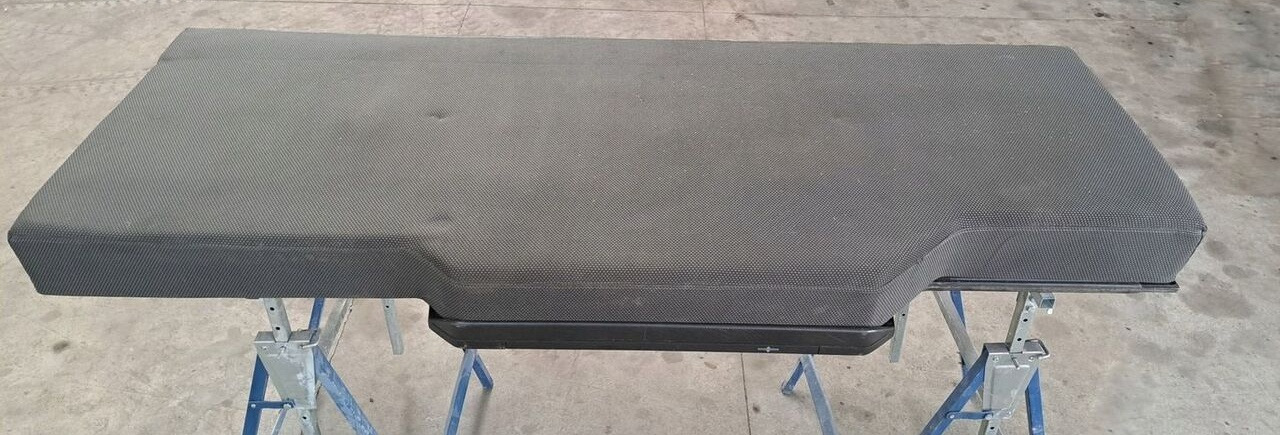 Volvo ŁÓŻKO DOLNE MATERAC STELAŻ VOLVO FH 4 EURO 6 - Сиденье для Грузовиков: фото 1