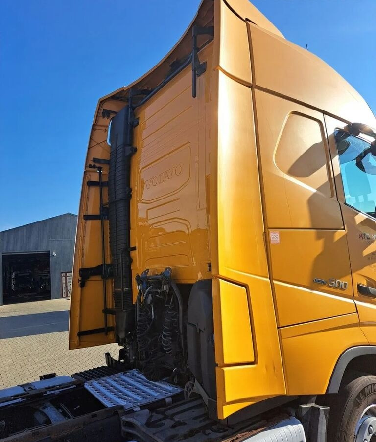 Volvo Y OWIEWKI KABINY KOMPLET FH 4 EURO 6 GLOBETROTTER Volvo FH4 Euro 6 Globetrotter - Аэродинамика/ Спойлеры для Грузовиков: фото 1 Volvo Y OWIEWKI KABINY KOMPLET FH 4 EURO 6 GLOBETROTTER Volvo FH4 Euro 6 Globetrotter - Аэродинамика/ Спойлеры для Грузовиков: фото 1