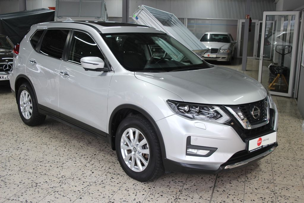Nissan X-Trail N-Way 4x4 Panorama 7Sitze NAVI  - Легковой автомобиль: фото 1