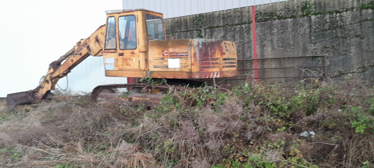 LIEBHERR  - Гусеничный экскаватор: фото 1