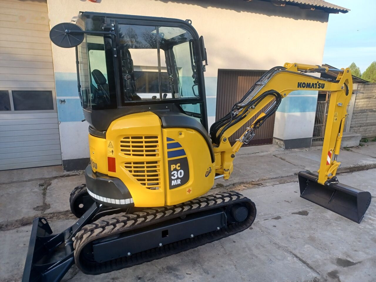 Komatsu PC30MR-3 - Мини-экскаватор: фото 1