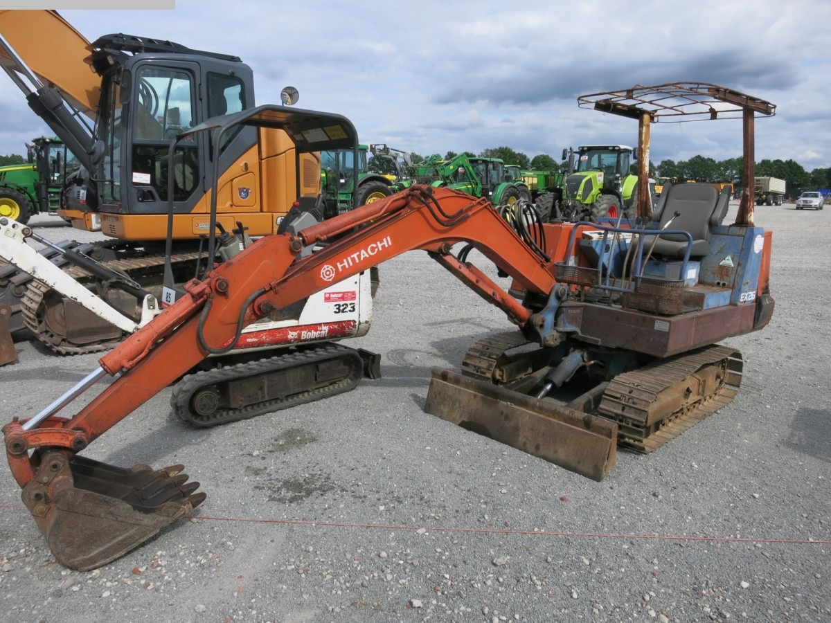 HITACHI EX26 - Мини-экскаватор: фото 1 HITACHI EX26 - Мини-экскаватор: фото 1
