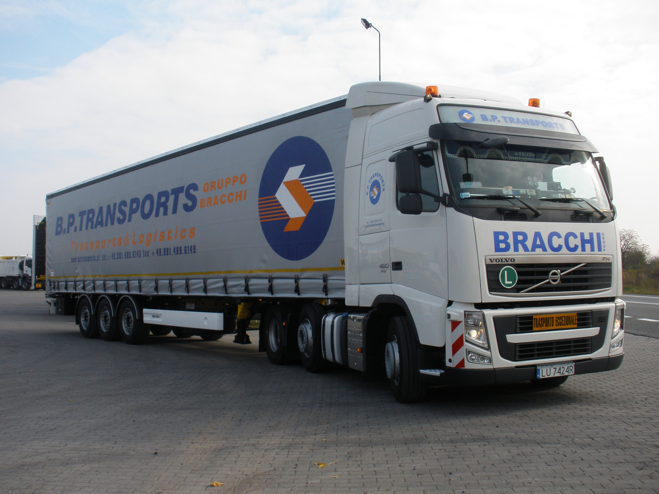 WIELTON NS-3K - Тентованный полуприцеп: фото 1