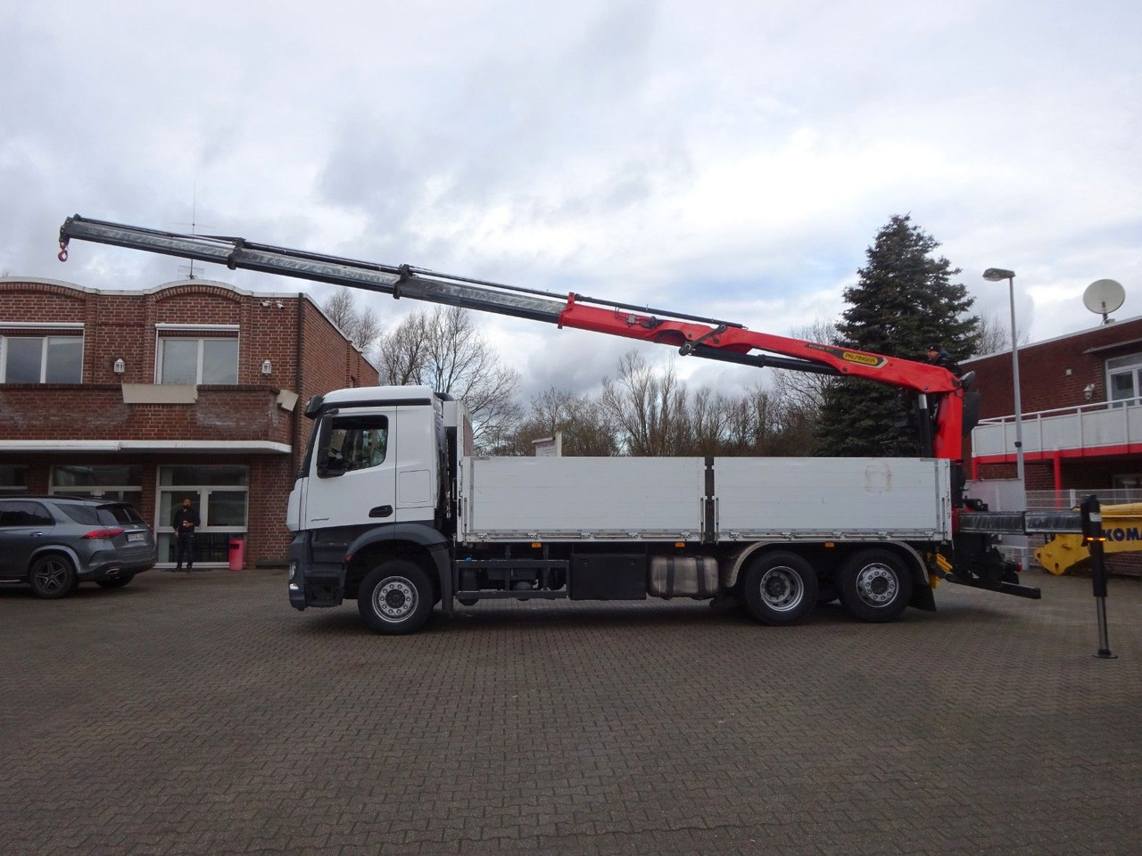 Mercedes-Benz 2648 Baustoffpritsche + PK 23001 TEC3 Kran Mercedes-Benz 2648 Baustoffpritsche + PK 23001 TEC3 Kran - Грузовик бортовой/ Платформа: фото 5 Mercedes-Benz 2648 Baustoffpritsche + PK 23001 TEC3 Kran Mercedes-Benz 2648 Baustoffpritsche + PK 23001 TEC3 Kran - Грузовик бортовой/ Платформа: фото 5
