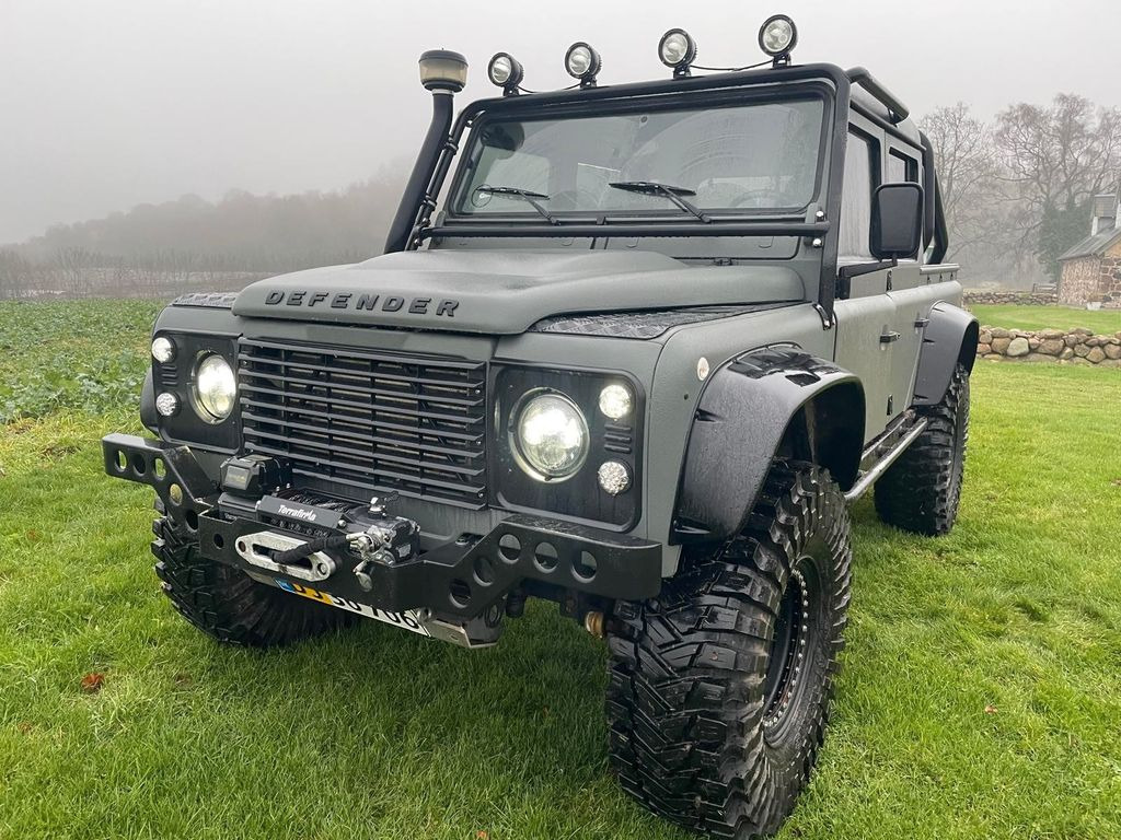 Land Rover Defender 110 2.5 - Внедорожник: фото 1 Land Rover Defender 110 2.5 - Внедорожник: фото 1