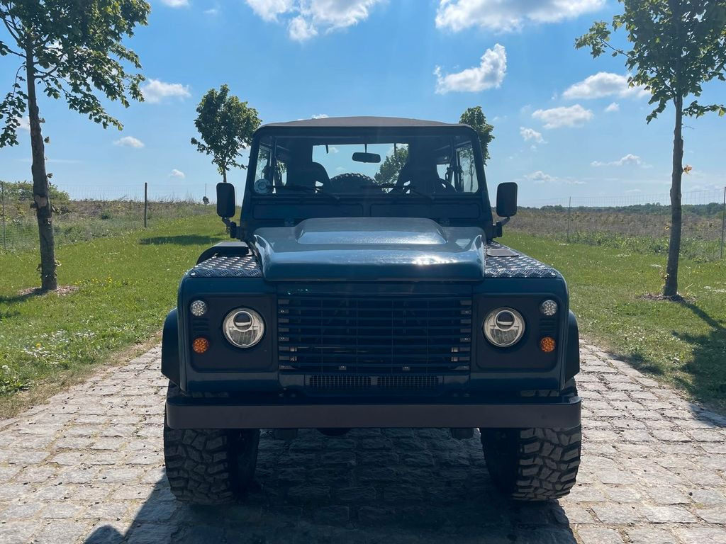 Land Rover LR Defender 90 Soft Top V8 Automatic 60000 brutt  в лизинг Land Rover LR Defender 90 Soft Top V8 Automatic 60000 brutt: фото 7