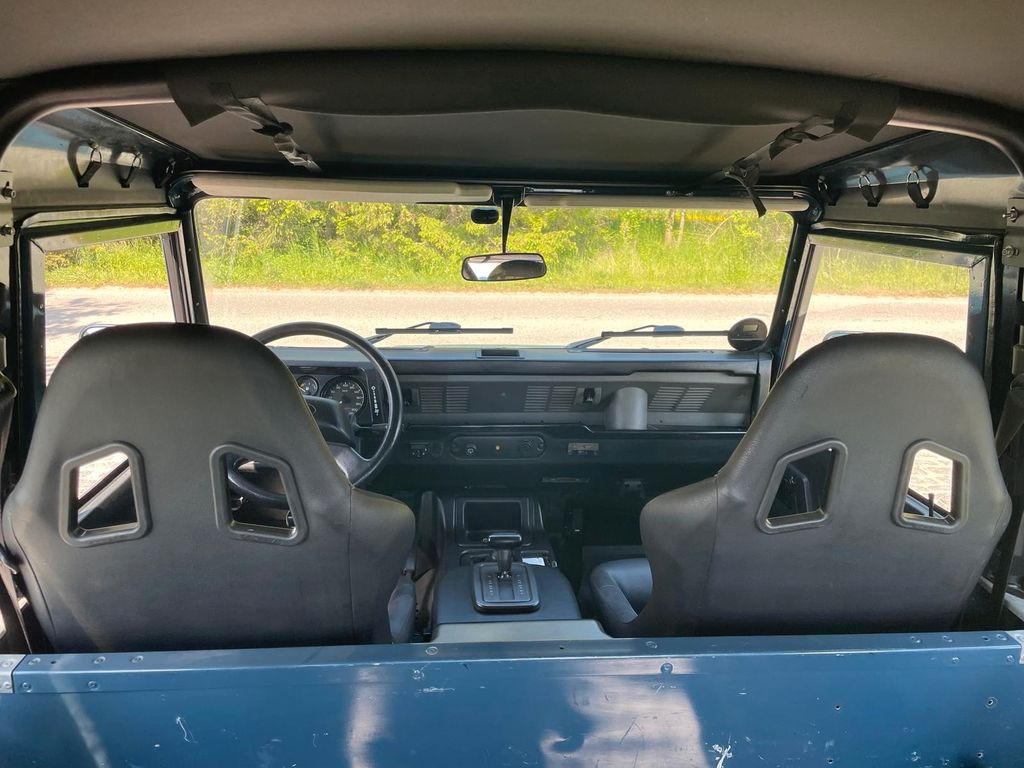 Land Rover LR Defender 90 Soft Top V8 Automatic 60000 brutt  в лизинг Land Rover LR Defender 90 Soft Top V8 Automatic 60000 brutt: фото 16