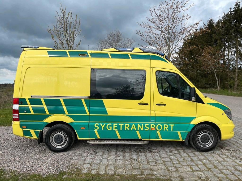Mercedes-Benz Sprinter 316 CDI Ambulance Electric STRYKER Bed - Машина скорой помощи: фото 1 Mercedes-Benz Sprinter 316 CDI Ambulance Electric STRYKER Bed - Машина скорой помощи: фото 1