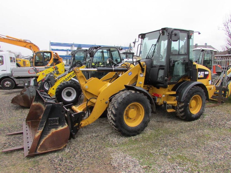 Cat 908 M Radlader 33.000 EUR - Колёсный погрузчик: фото 1 Cat 908 M Radlader 33.000 EUR - Колёсный погрузчик: фото 1
