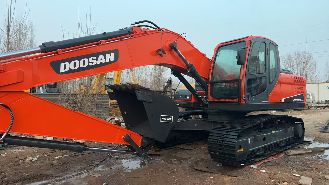 DOOSAN DX225 - Гусеничный экскаватор: фото 1 DOOSAN DX225 - Гусеничный экскаватор: фото 1