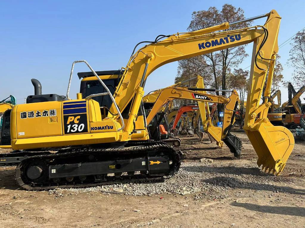KOMATSU PC 130-8 - Гусеничный экскаватор: фото 1 KOMATSU PC 130-8 - Гусеничный экскаватор: фото 1