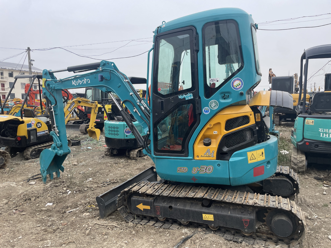 Мини-экскаватор KUBOTA U-30: фото 1 Мини-экскаватор KUBOTA U-30: фото 1