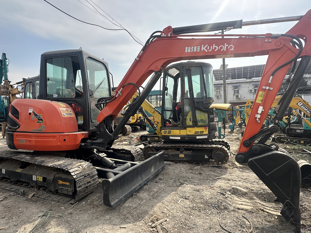 KUBOTA U35-5 - Мини-экскаватор: фото 1 KUBOTA U35-5 - Мини-экскаватор: фото 1