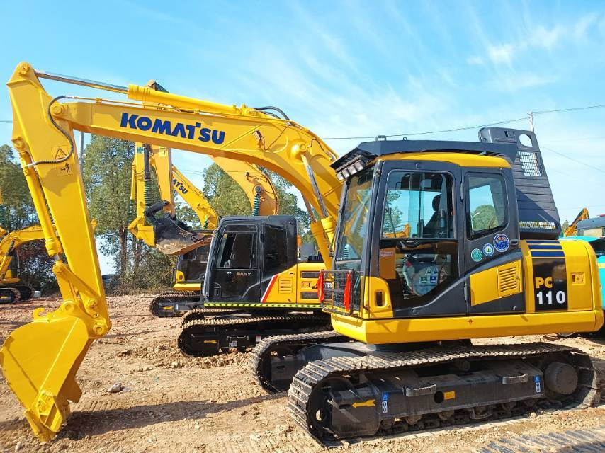 Komatsu PC110 - Гусеничный экскаватор: фото 2 Komatsu PC110 - Гусеничный экскаватор: фото 2
