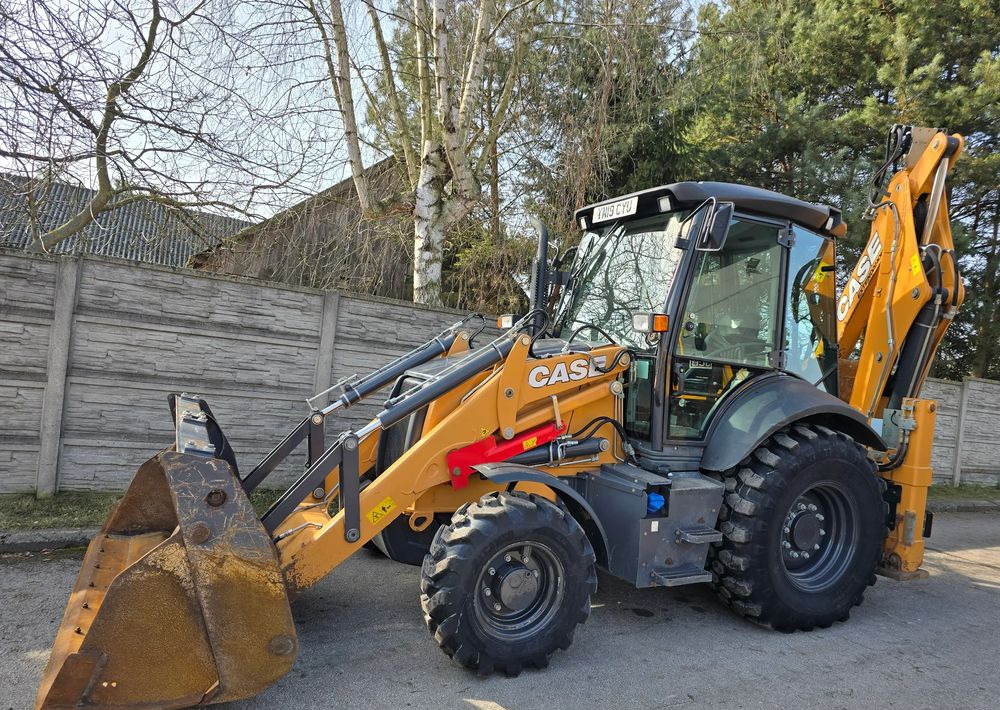 Case - Экскаватор-погрузчик: фото 1 Case - Экскаватор-погрузчик: фото 1