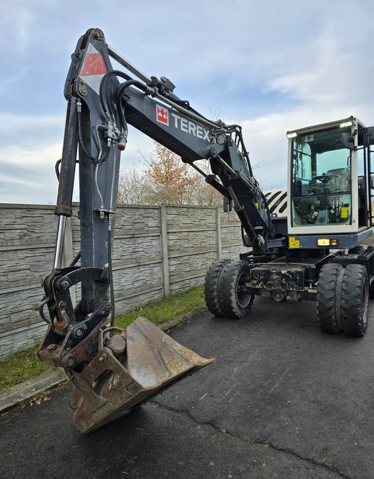Terex - Колёсный экскаватор: фото 1 Terex - Колёсный экскаватор: фото 1