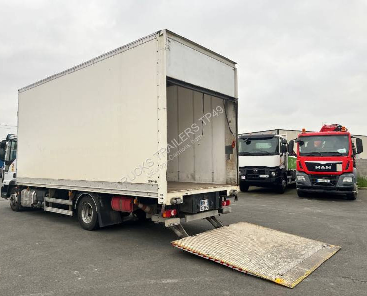 Iveco Eurocargo 100 E 19 - Грузовик с закрытым кузовом: фото 4 Iveco Eurocargo 100 E 19 - Грузовик с закрытым кузовом: фото 4