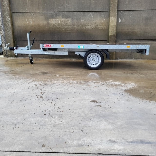 EDUARD 256/150cm - Прицеп: фото 1