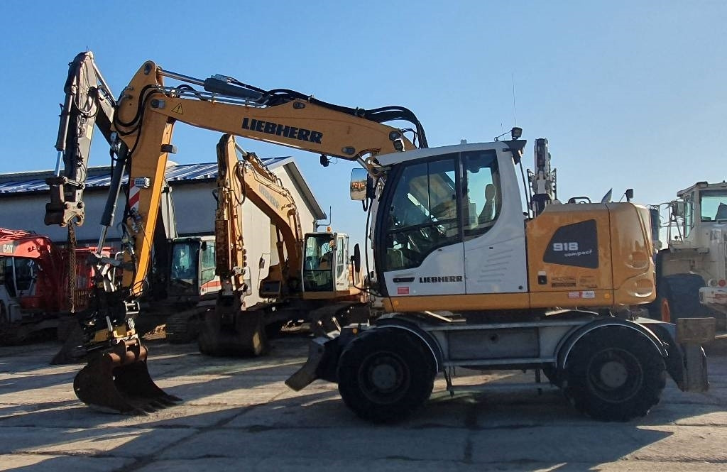 Liebherr A 918 Compact  - Колёсный экскаватор: фото 1