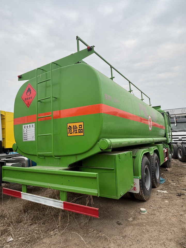 SHACMAN F3000 - Грузовик-цистерна: фото 2 SHACMAN F3000 - Грузовик-цистерна: фото 2