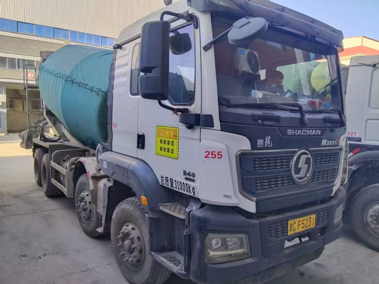 SHACMAN M3000 - Строительная техника: фото 1