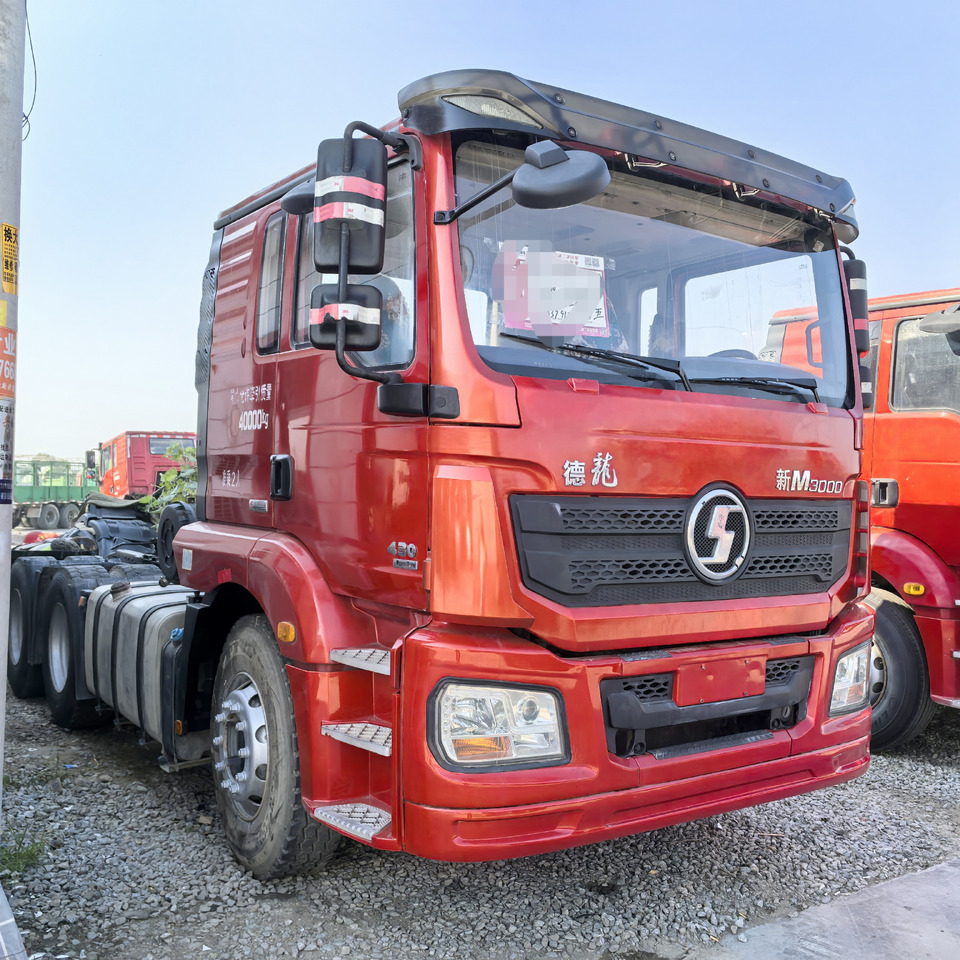 SINOTRUCK HOWO - Тягач: фото 1 SINOTRUCK HOWO - Тягач: фото 1