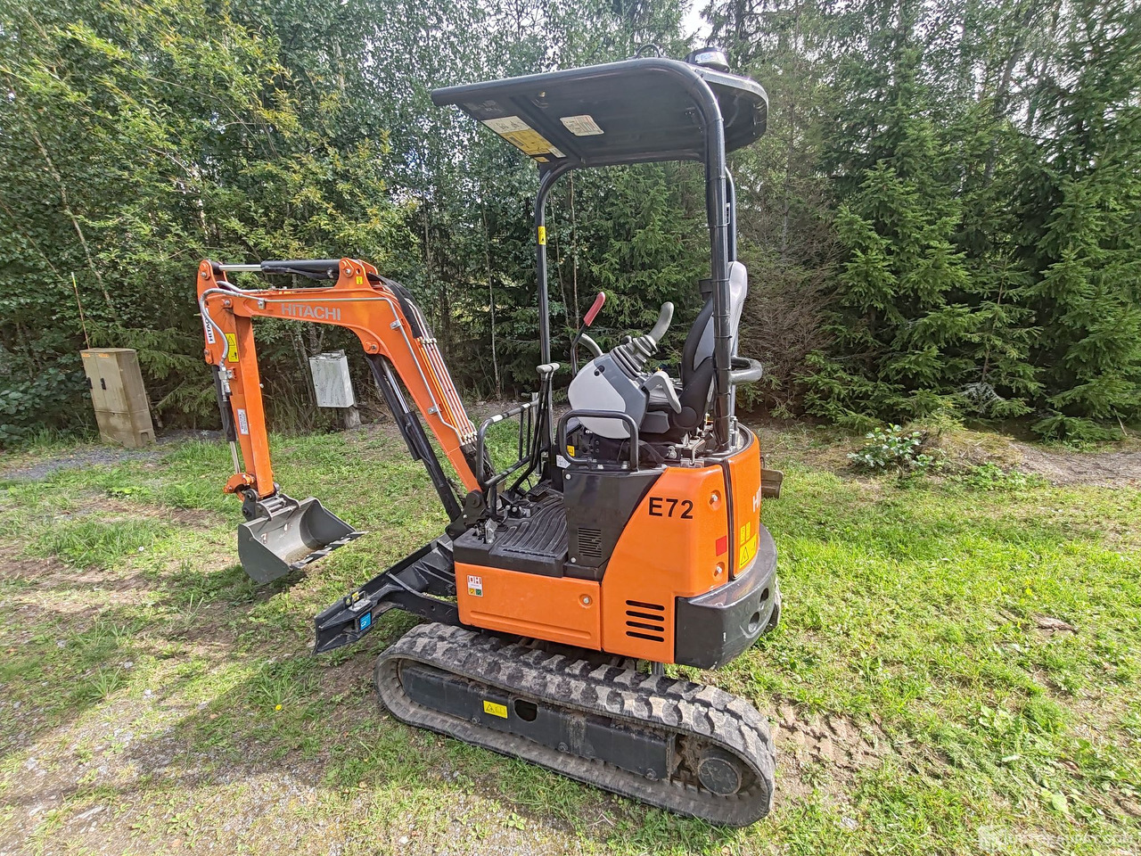 Hitachi ZX19U, reilu 90H ajettu, 2016., Eurajoki - Мини-экскаватор: фото 5 Hitachi ZX19U, reilu 90H ajettu, 2016., Eurajoki - Мини-экскаватор: фото 5