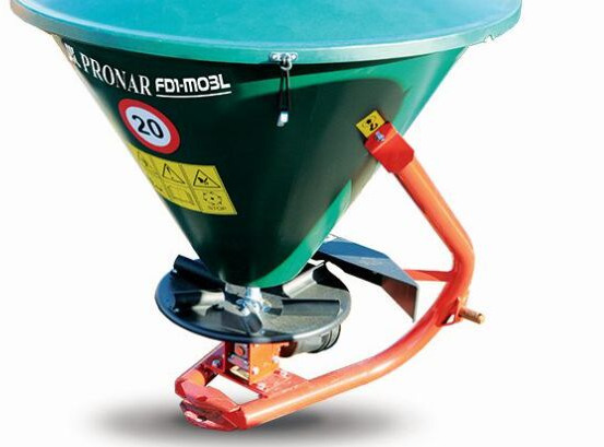 Pronar FD1-M03 - Разбрасыватель удобрений: фото 1 Pronar FD1-M03 - Разбрасыватель удобрений: фото 1