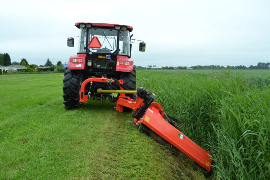 Boxer Broyeur d'accotement AGF 160 - Боковая косилка-измельчитель: фото 1