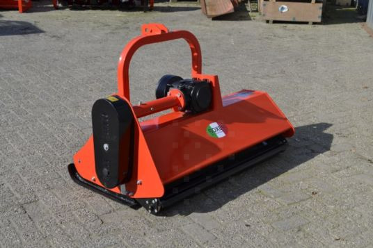Boxer Broyeur horizontal à marteaux Master 155 M - Косилка-измельчитель: фото 1 Boxer Broyeur horizontal à marteaux Master 155 M - Косилка-измельчитель: фото 1