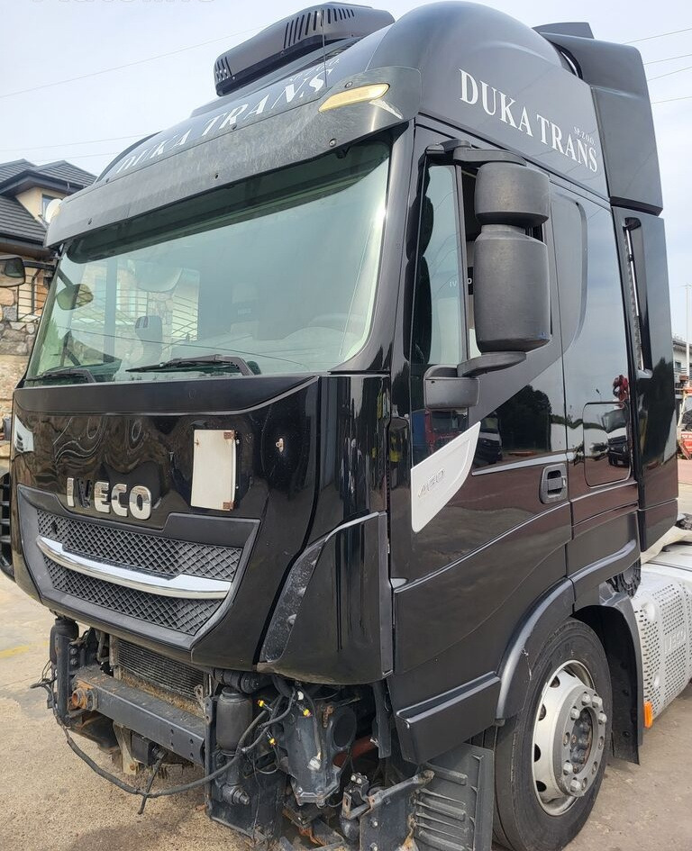 IVECO Stralis Hi-Way XP 2017r. Lift truck - Кабина для Грузовиков: фото 1