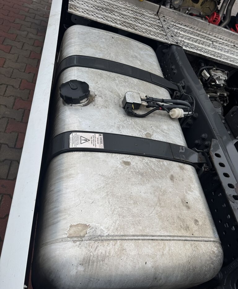 Mercedes-Benz Actros MP 470L   Mercedes-Benz Actros MP 4 - Топливный бак для Грузовиков: фото 1