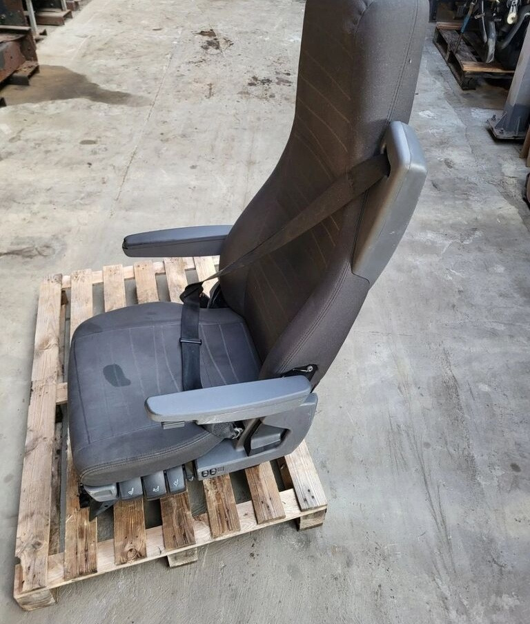 Scania R Euro 6 2189660   Scania R Euro 6 2189660 truck - Сиденье для Грузовиков: фото 1