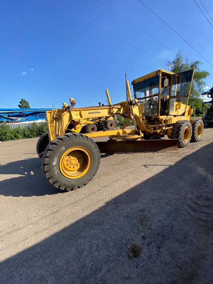 KOMATSU GD661А-1 - Грейдер: фото 1 KOMATSU GD661А-1 - Грейдер: фото 1