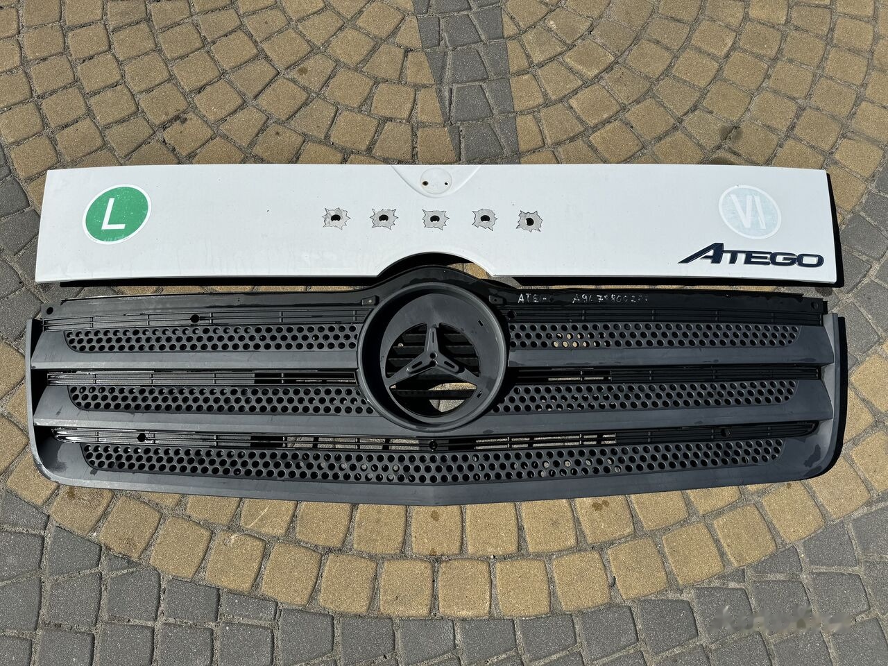 Mercedes-Benz Atego III E6 - Капот для Грузовиков: фото 1 Mercedes-Benz Atego III E6 - Капот для Грузовиков: фото 1