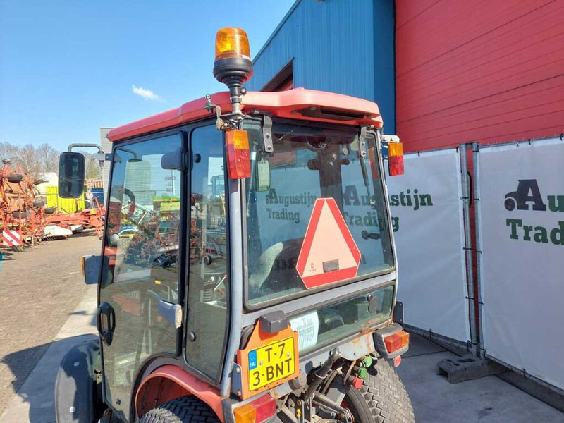 Kubota B2530 - Минитрактор: фото 2 Kubota B2530 - Минитрактор: фото 2