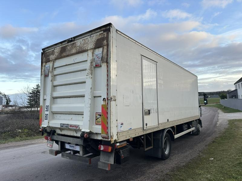 Renault Gamme D 210 - Грузовик с закрытым кузовом: фото 5 Renault Gamme D 210 - Грузовик с закрытым кузовом: фото 5