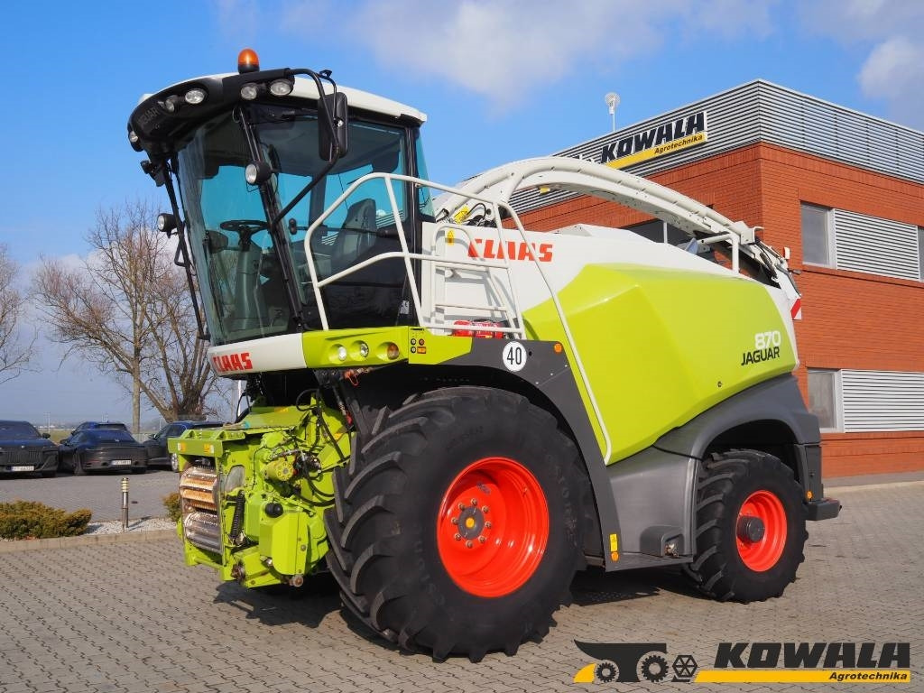 Claas Jaguar 870 4WD  - Кормоуборочный комбайн: фото 1