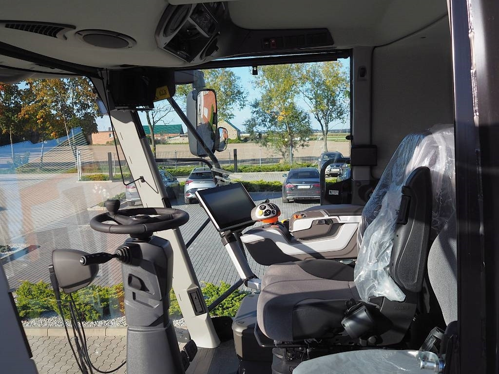 Claas Lexion 7500 + V930 - Зерноуборочный комбайн: фото 5 Claas Lexion 7500 + V930 - Зерноуборочный комбайн: фото 5