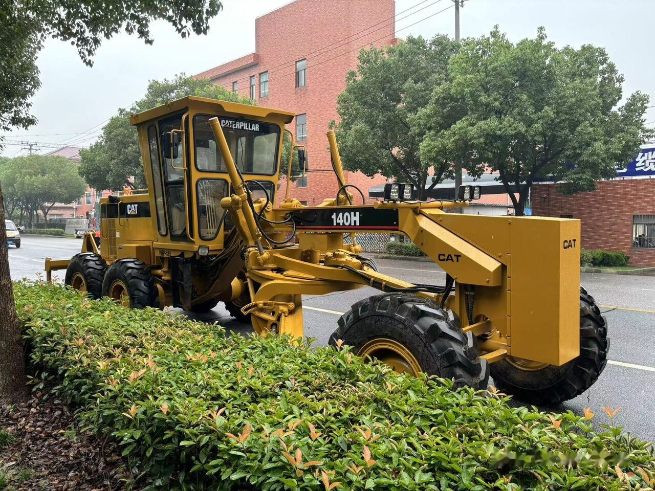 Грейдер Caterpillar 140H: фото 11