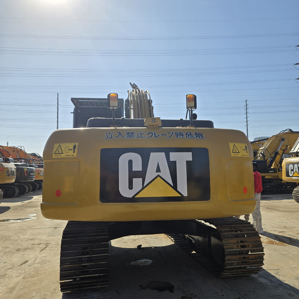 Caterpillar 320D - Гусеничный экскаватор: фото 1 Caterpillar 320D - Гусеничный экскаватор: фото 1