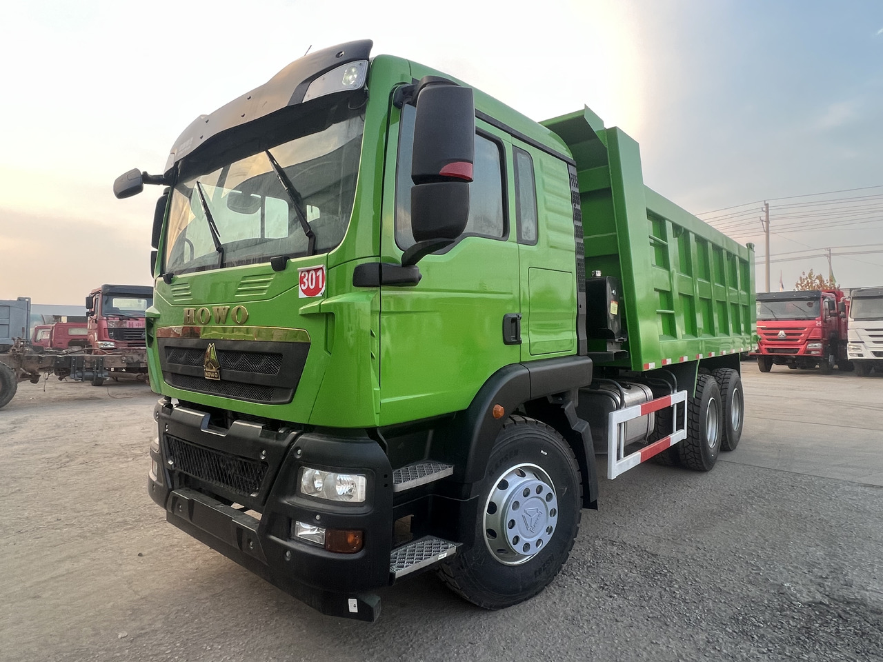 SINOTRUK TX 6x4 - Самосвал: фото 2 SINOTRUK TX 6x4 - Самосвал: фото 2