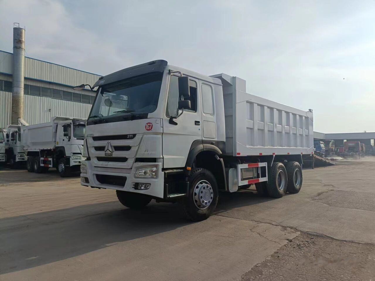 Sinotruk Howo 6*4 - Самосвал: фото 3 Sinotruk Howo 6*4 - Самосвал: фото 3